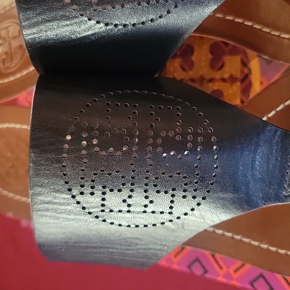 EUC Tory Burch wedge sandals - Picture 2 of 10